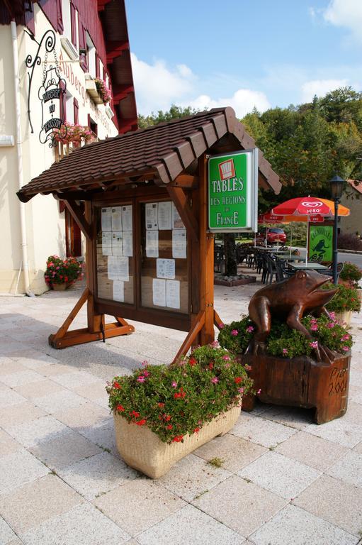 Auberge Du Herisson La Chaux-du-Dombief Eksteriør billede