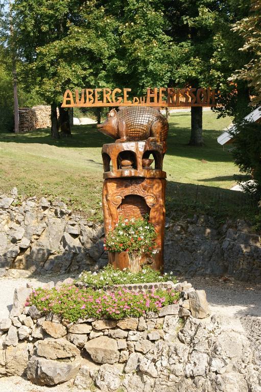 Auberge Du Herisson La Chaux-du-Dombief Eksteriør billede